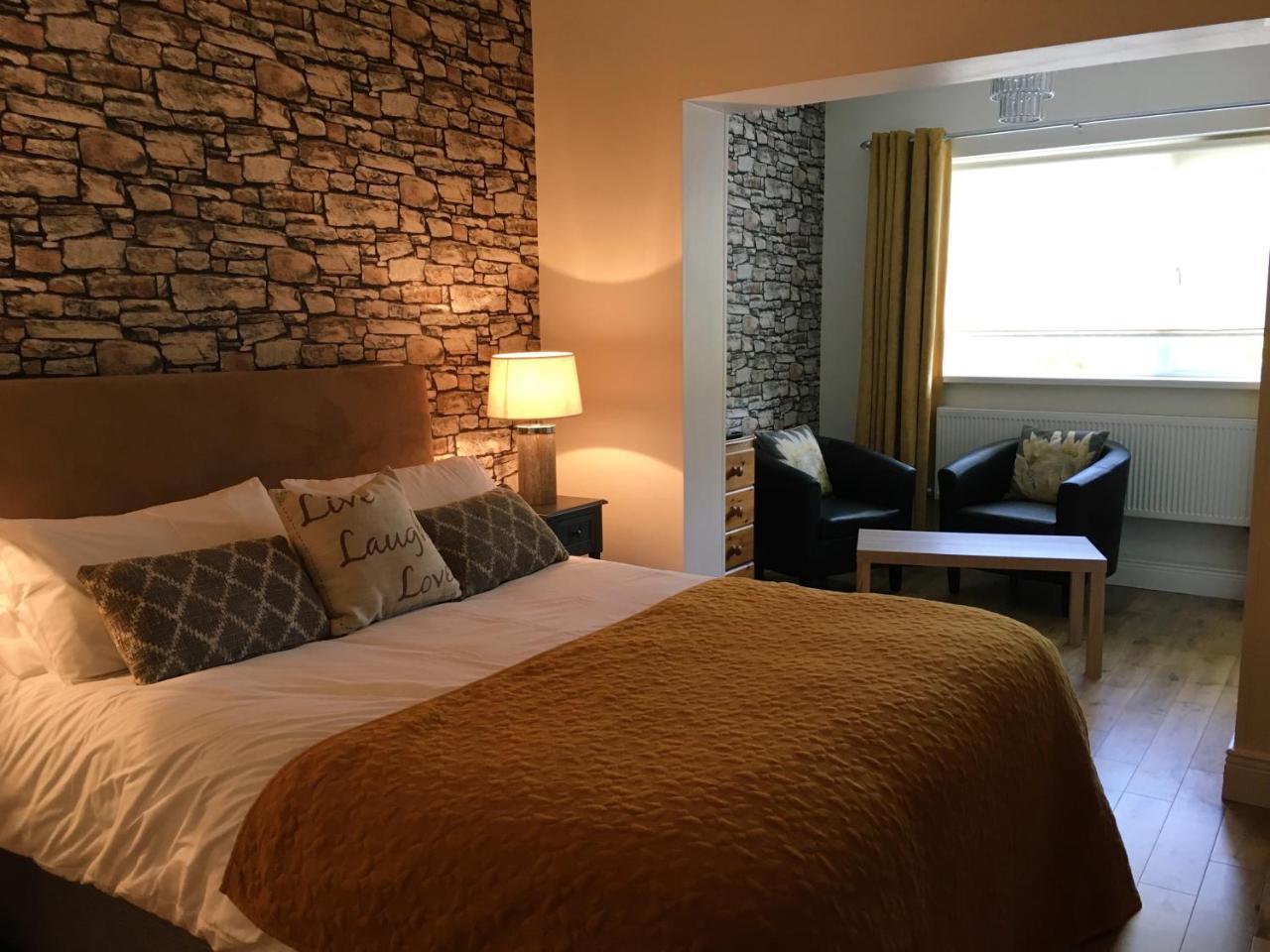 Abbeyvilla Guesthouse Room Only อาแดร์ ภายนอก รูปภาพ
