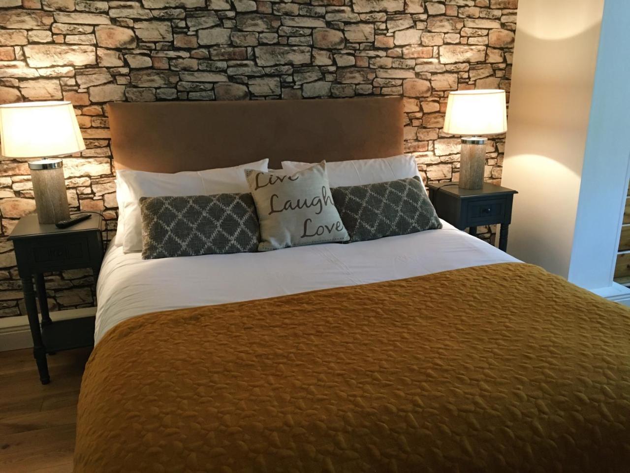 Abbeyvilla Guesthouse Room Only อาแดร์ ภายนอก รูปภาพ
